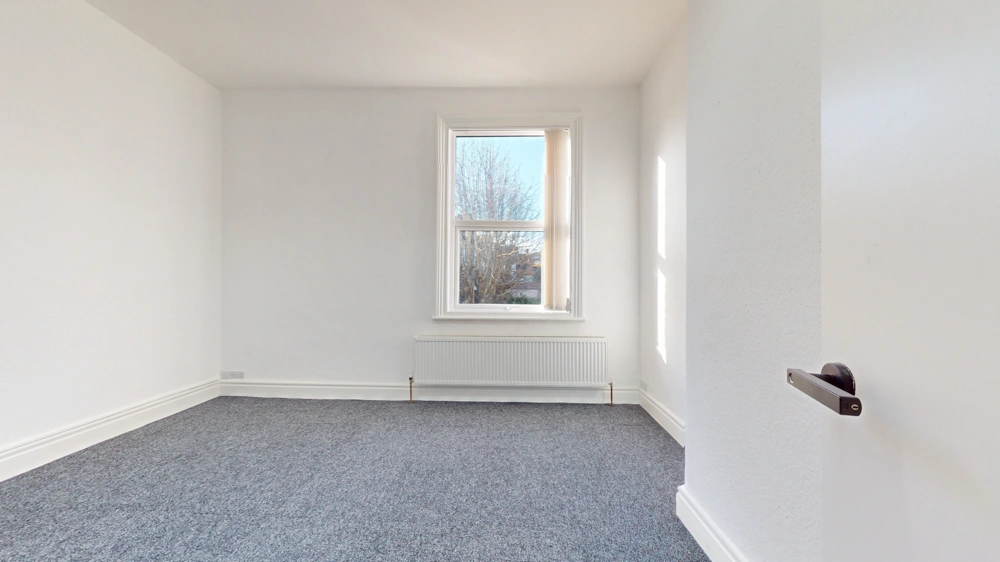 Office 11 - Photo 2 - 4